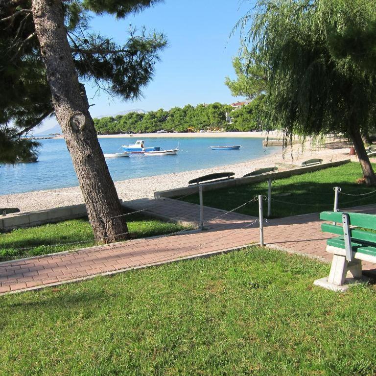 Anda Apartment Promajna
